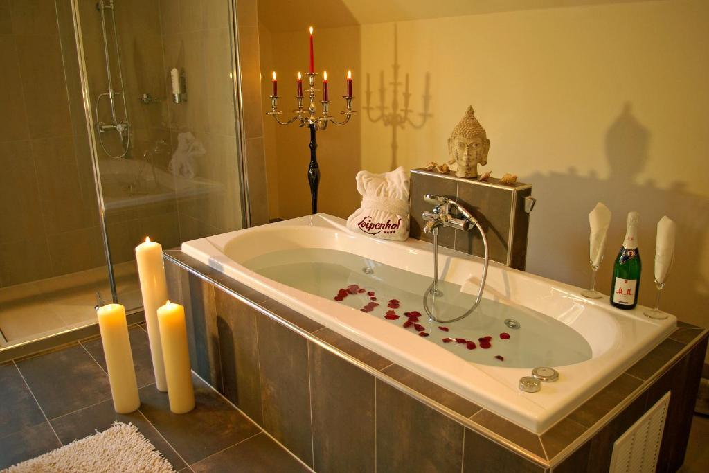 Boutique Hotel Loipenhof Лойперсдорф бай Фюрстенфелд Екстериор снимка